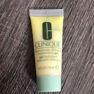 Clinique travel size moisturizing gel